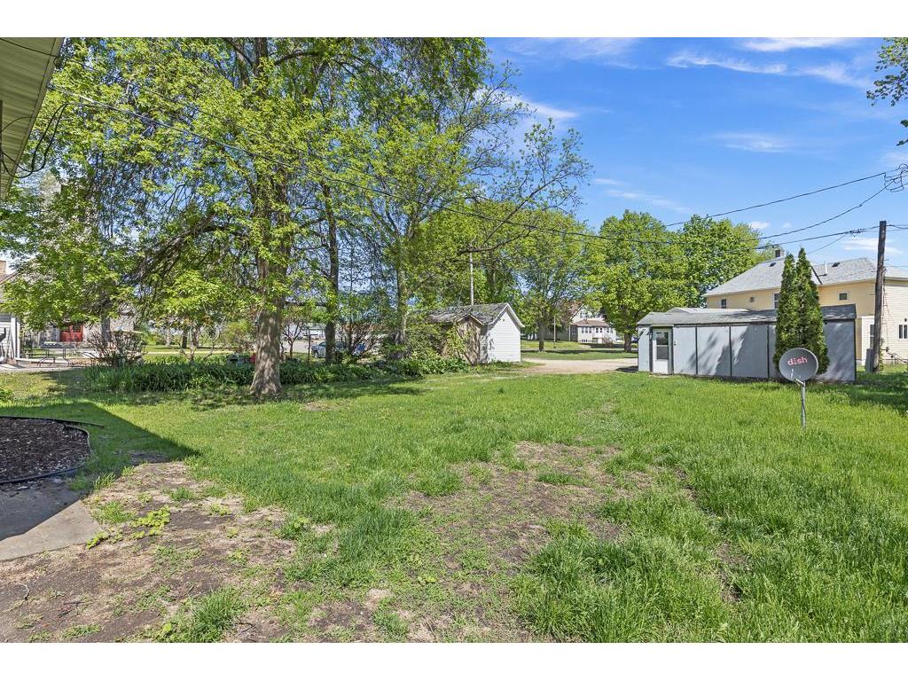 102 E Lyon Street Minneota MN 56264 7079394 image26