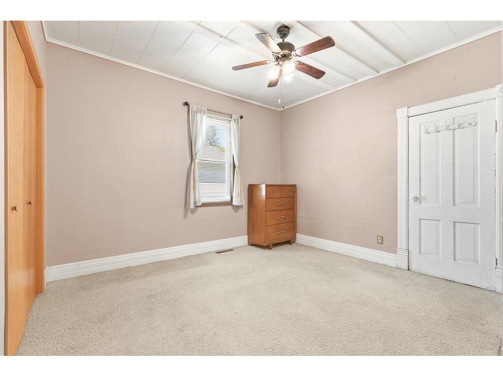 102 E Lyon Street Minneota MN 56264 7079394 image9