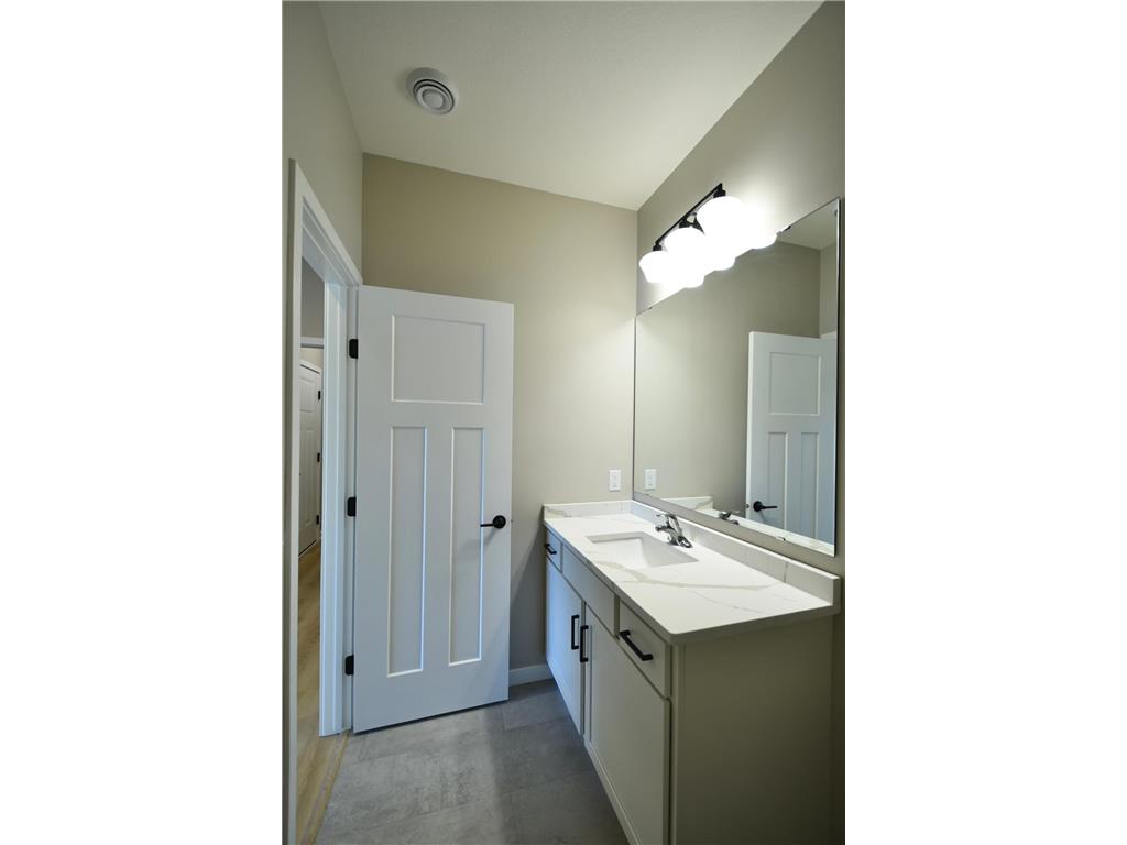 102 Fairway Street Zumbrota MN 55992 6812373 image23