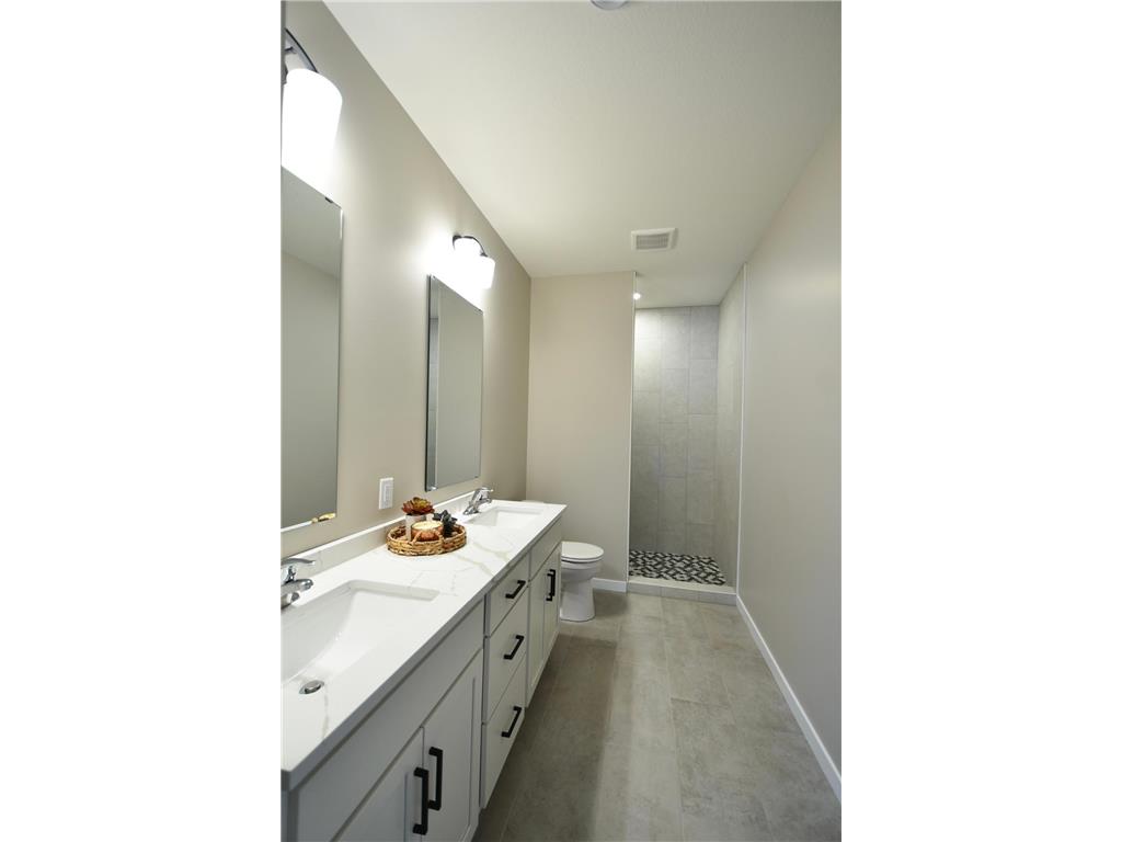 102 Fairway Street Zumbrota MN 55992 6812373 image39