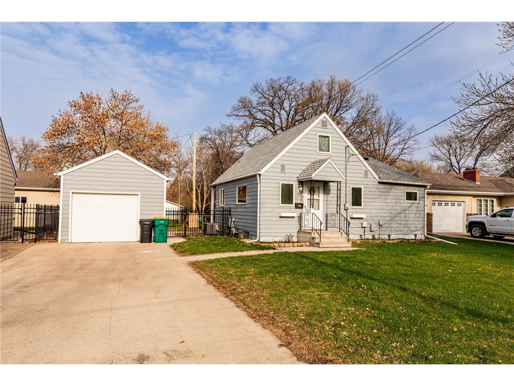 102 Francis Street West Fargo ND 58078 7062790 image1