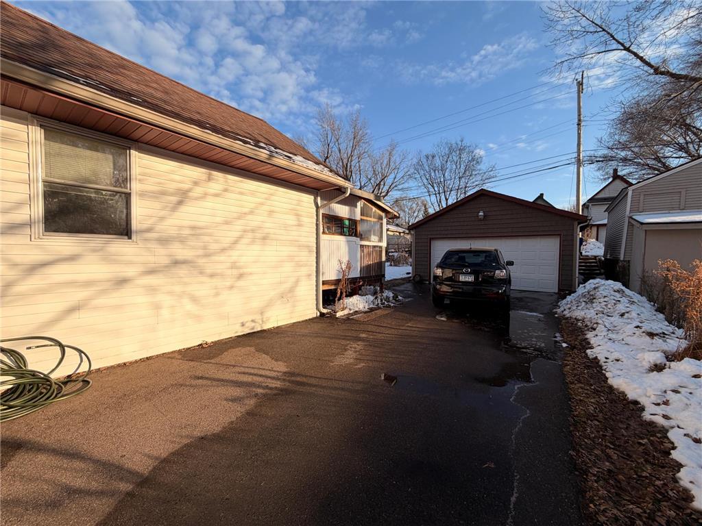 102 Geranium Avenue W Saint Paul MN 55117 7039669 image4