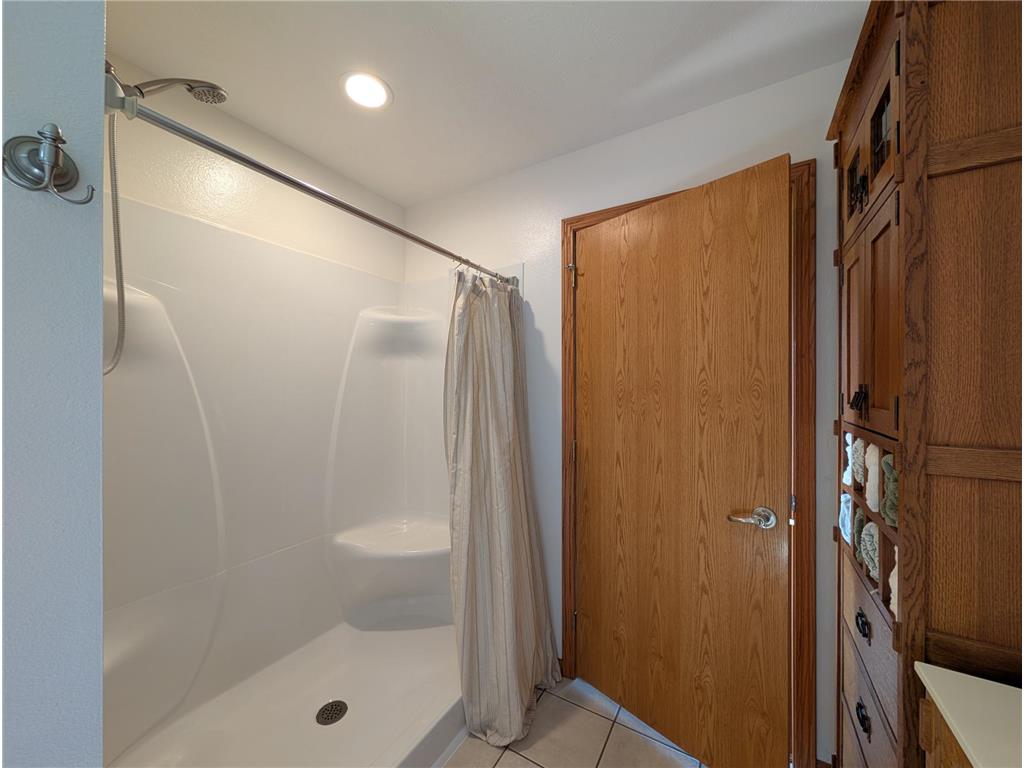 102 Jean Street Tyler MN 56178 6770863 image17