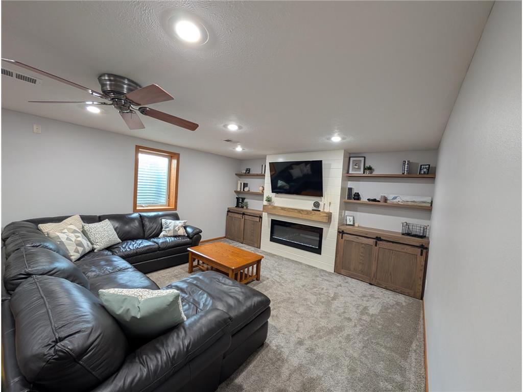 102 Jean Street Tyler MN 56178 6770863 image23