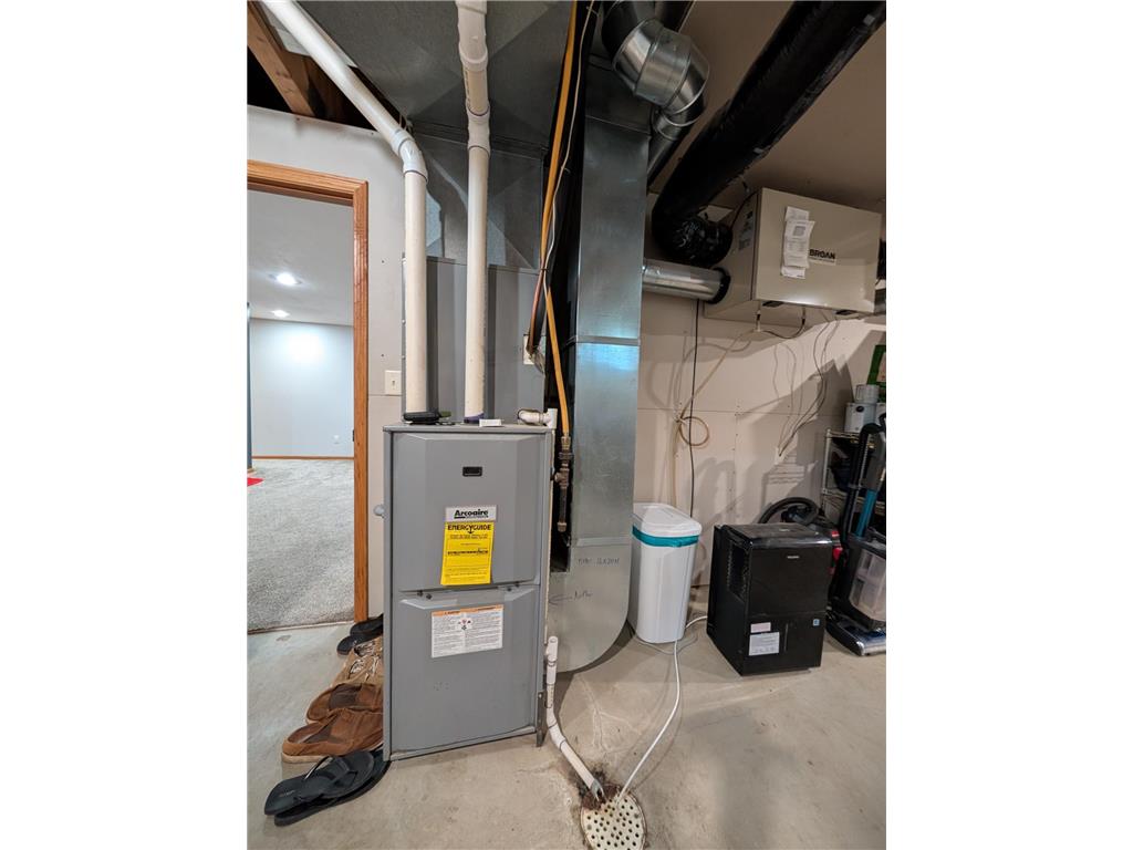 102 Jean Street Tyler MN 56178 6770863 image30