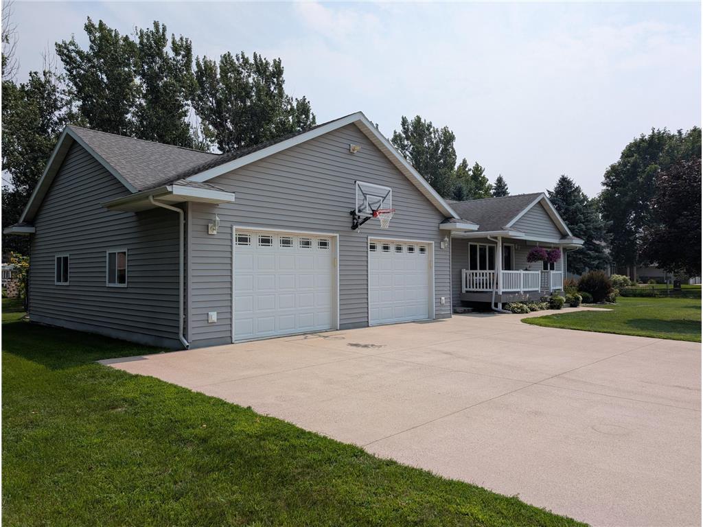 102 Jean Street Tyler MN 56178 6770863 image40