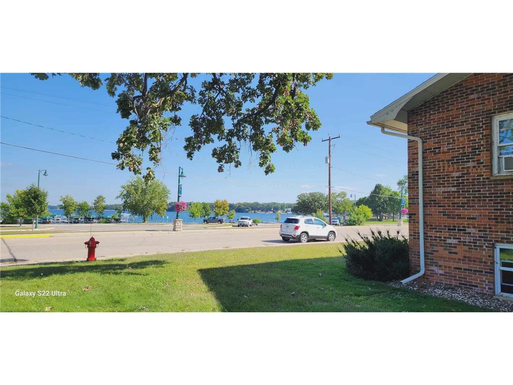 102 Lake Avenue S #4 Spicer MN 56288 6819752 image8
