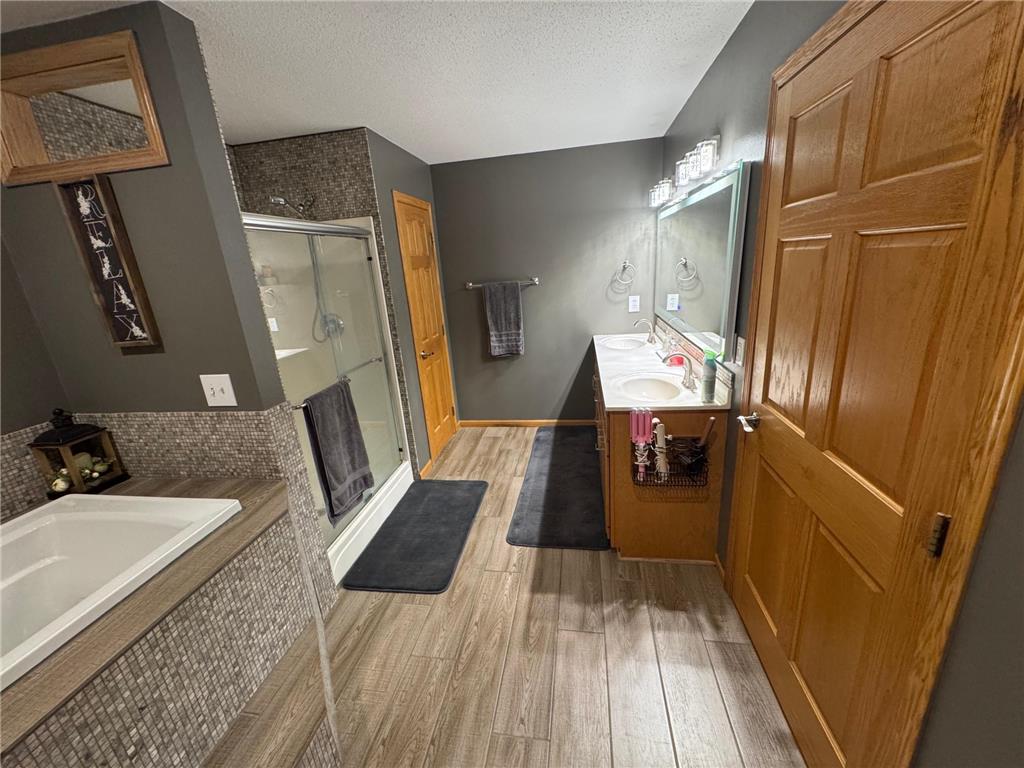 102 Meadowview Street Marshall MN 56258 7021516 image17