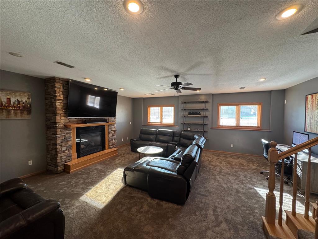 102 Meadowview Street Marshall MN 56258 7021516 image20