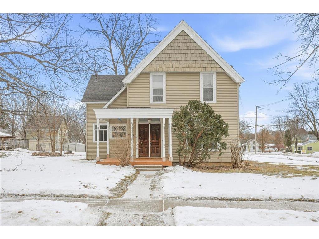 102 N 4th Street River Falls WI 54022 6769331 image1