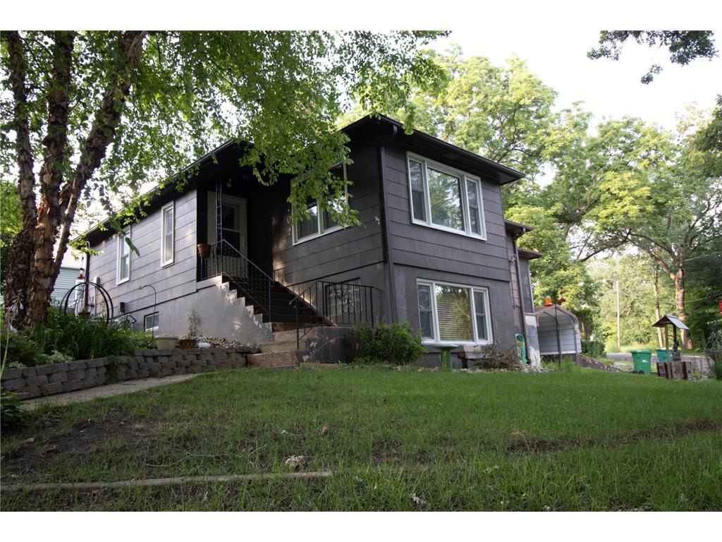 102 Parkside Avenue Jackson MN 56143 6562858 image1