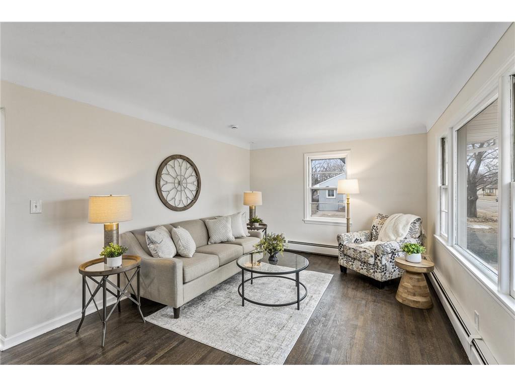 102 Poplar Street E South Saint Paul MN 55075 6656230 image1