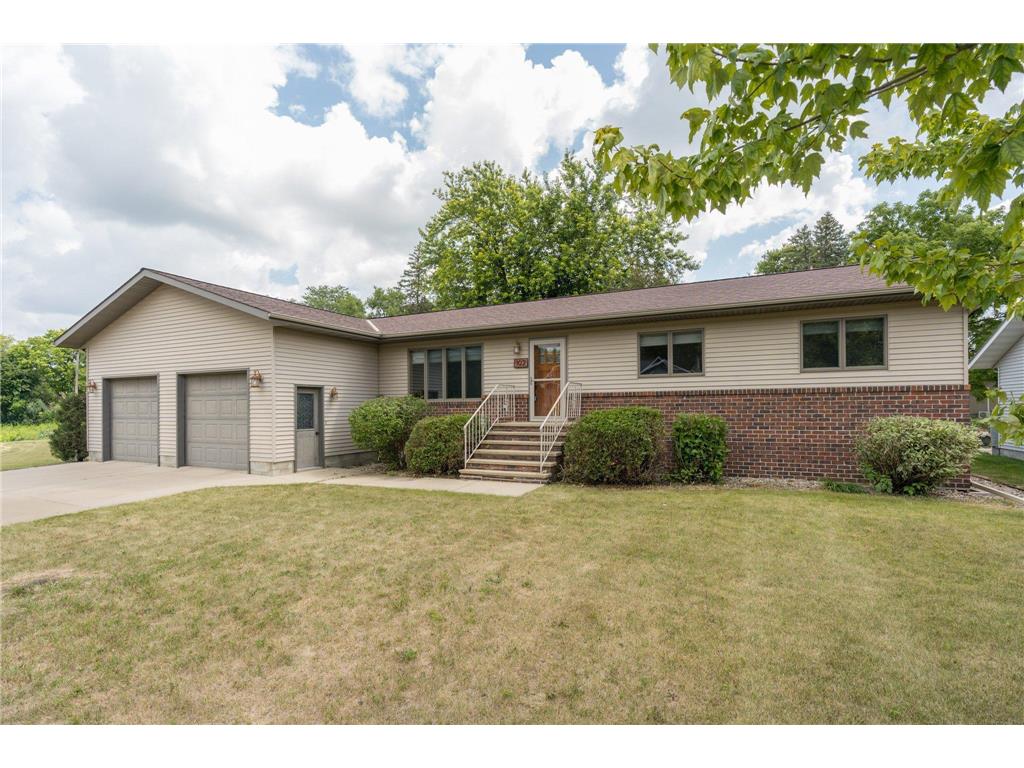 102 Ringer Drive, Sherburn, MN 56171 MLS 6405748 Edina Realty