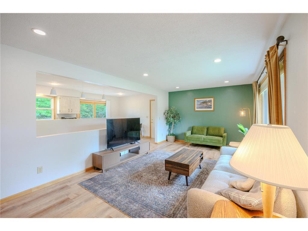 102 Robertson Drive NW Bemidji MN 56601 7084073 image2