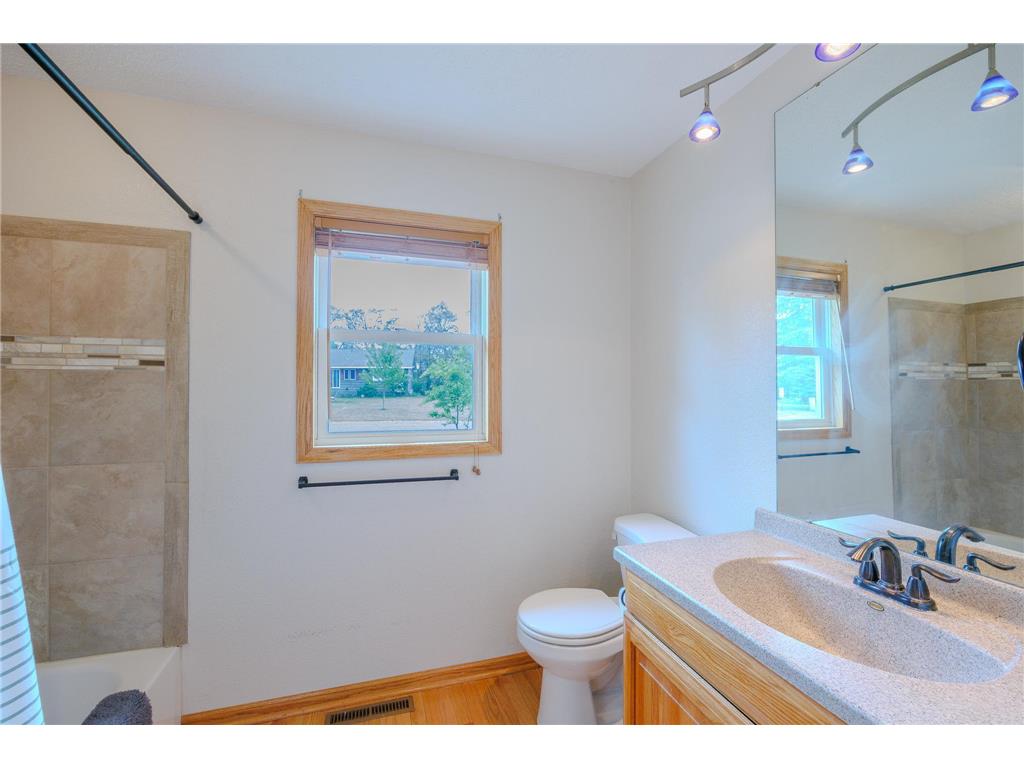 102 Robertson Drive NW Bemidji MN 56601 7084073 image9