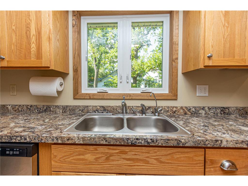 102 Ross Garden NW Alexandria MN 56308 7081739 image10
