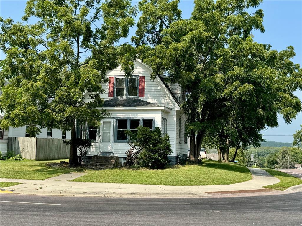 102 S 4th Street Le Sueur MN 56058 6588668 image1