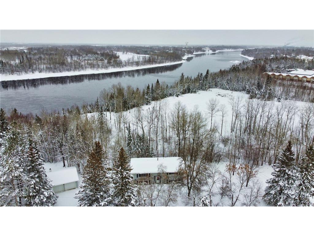 102 Shorewood Drive International Falls MN 56649 - Rainy River 6317822 image1
