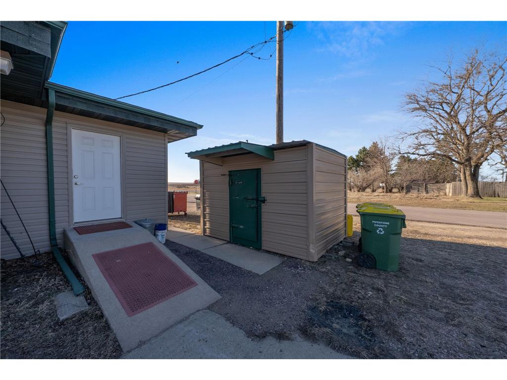 102 Waldo Avenue S Ihlen MN 56164 7033856 image3