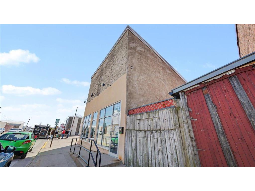 102 Walnut Street Winona MN 55987 7089677 image89