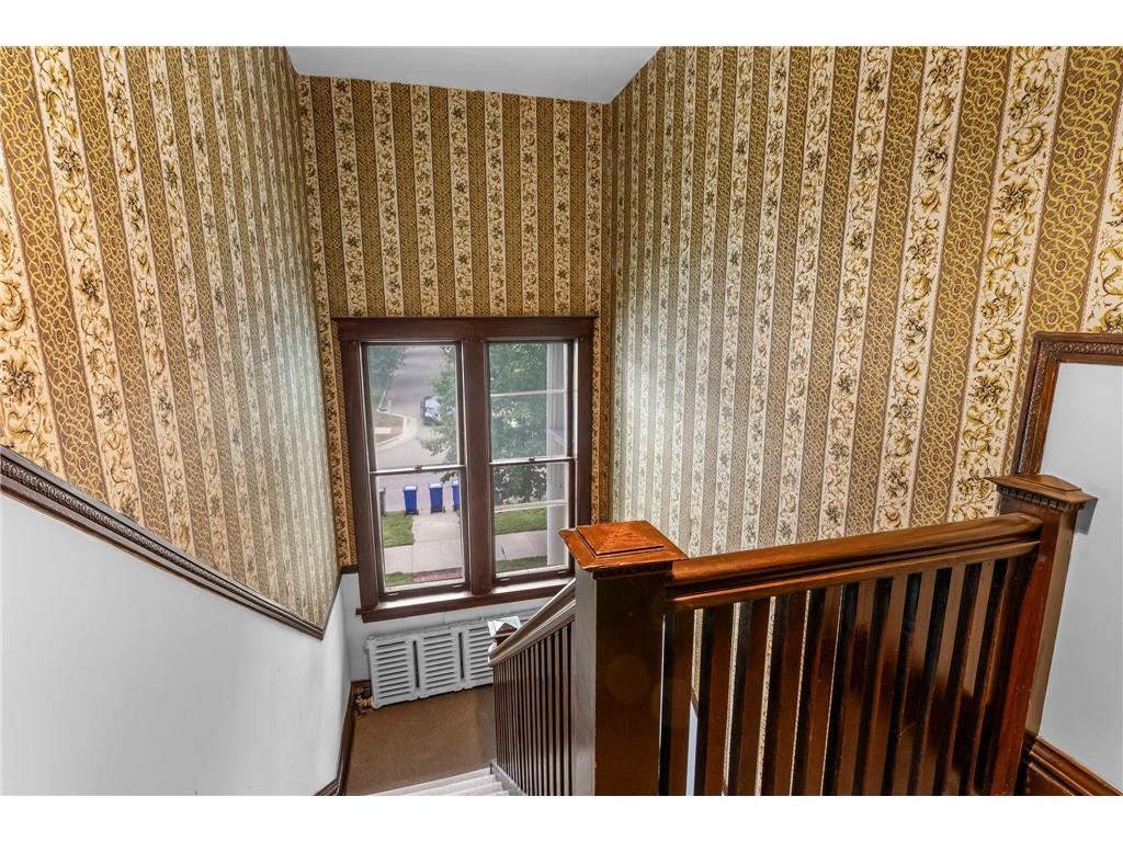 102 Western Avenue N #4 Saint Paul MN 55102 7020028 image10