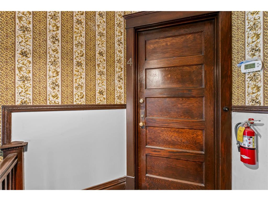 102 Western Avenue N #4 Saint Paul MN 55102 7020028 image11