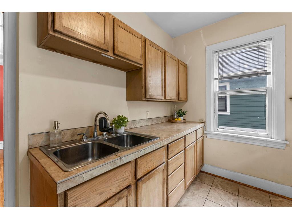 102 Western Avenue N #4 Saint Paul MN 55102 7020028 image28