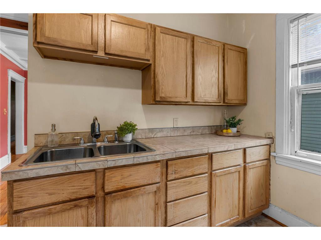 102 Western Avenue N #4 Saint Paul MN 55102 7020028 image31