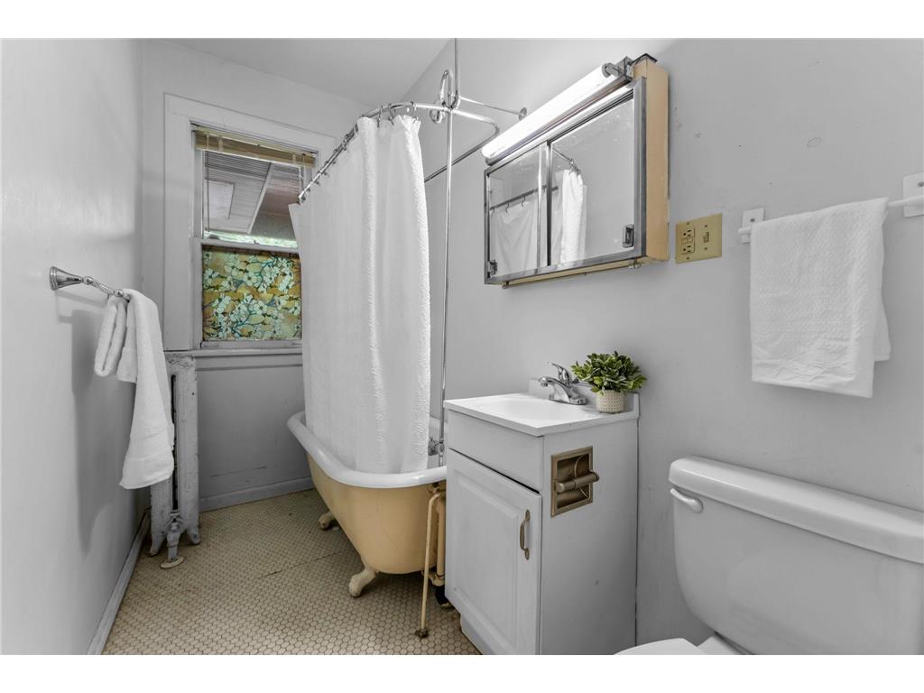 102 Western Avenue N #4 Saint Paul MN 55102 7020028 image39