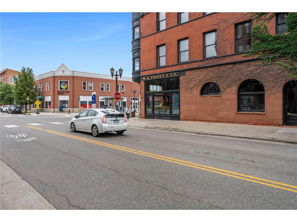 102 Western Avenue N #4 Saint Paul MN 55102 7020028 image53