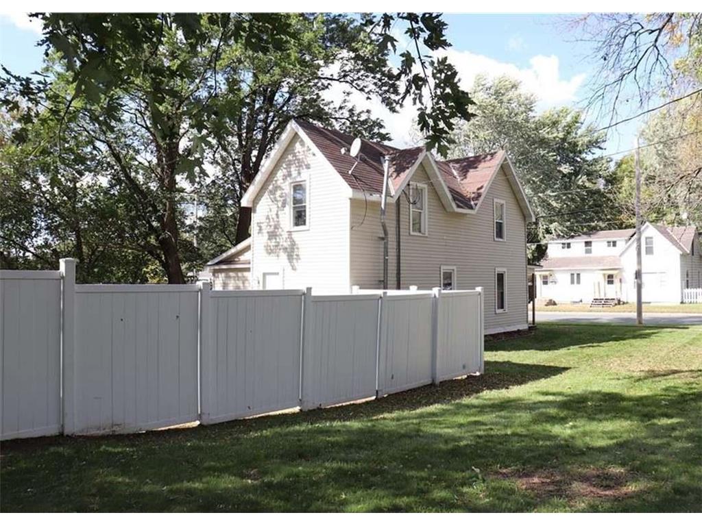 1020 14th Avenue E Menomonie WI 54751 6765955 image1