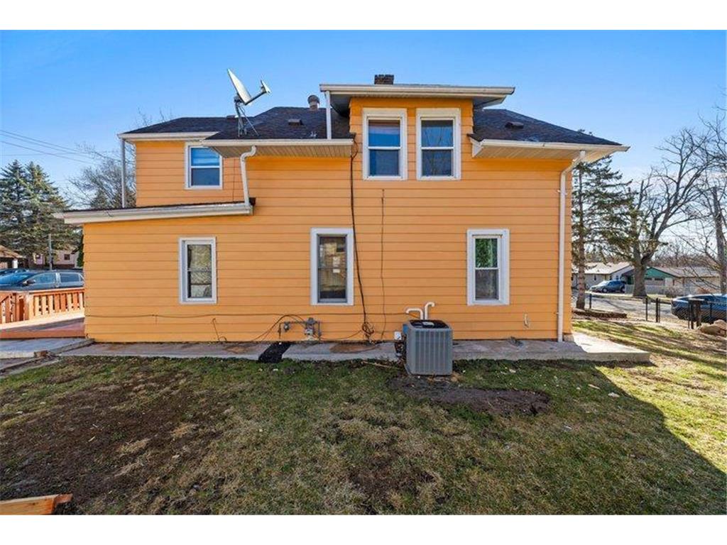 1020 34th Avenue N Minneapolis MN 55412 7041461 image44