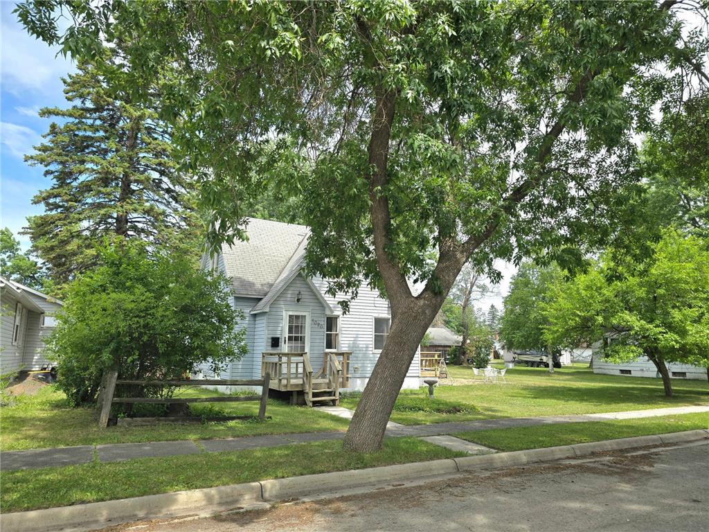 1020 8th Street International Falls MN 56649 7105799 image1