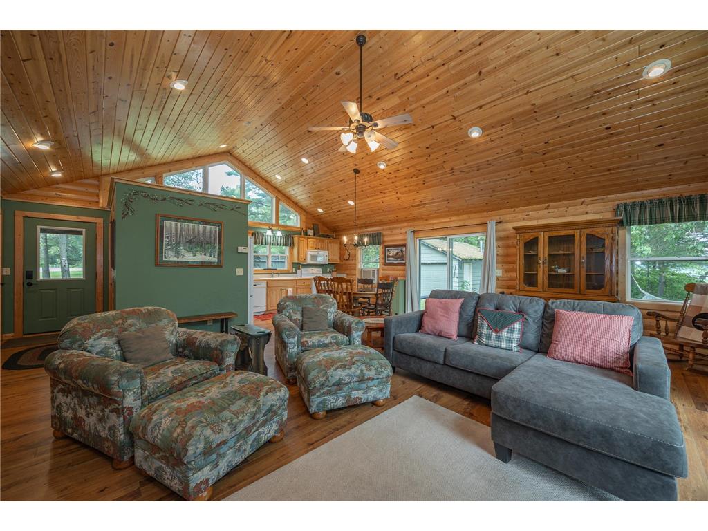 1020 County 5 NW Hackensack MN 56452 - Little Woman 7046293 image12