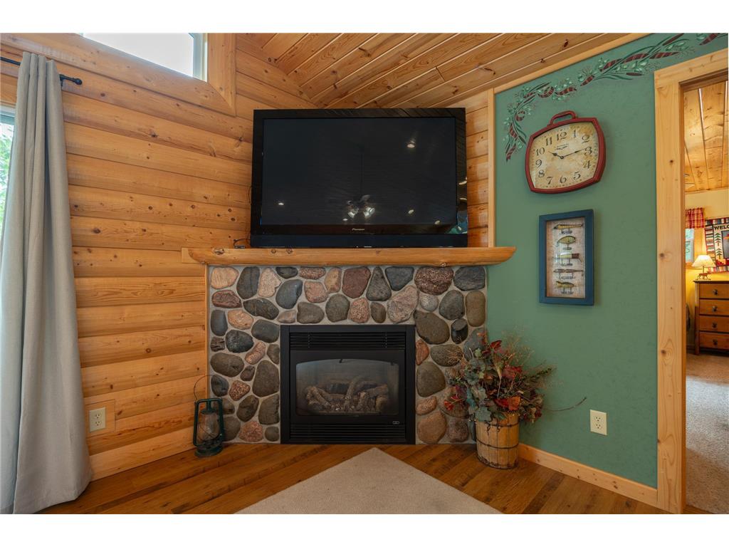 1020 County 5 NW Hackensack MN 56452 - Little Woman 7046293 image13