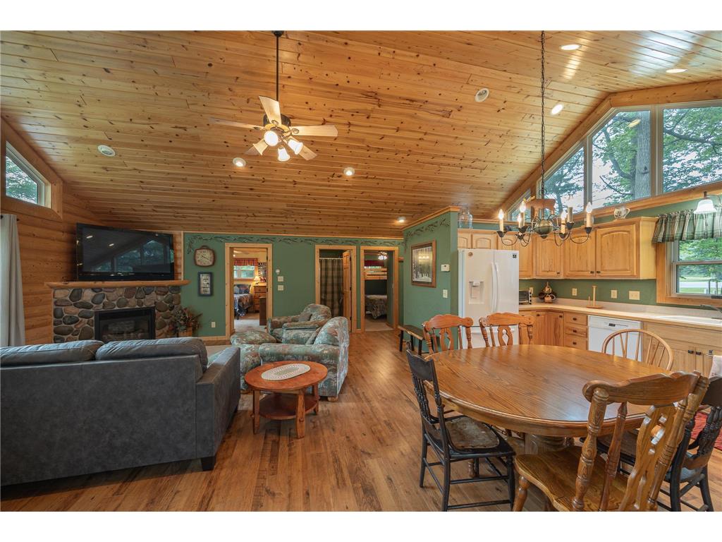 1020 County 5 NW Hackensack MN 56452 - Little Woman 7046293 image15