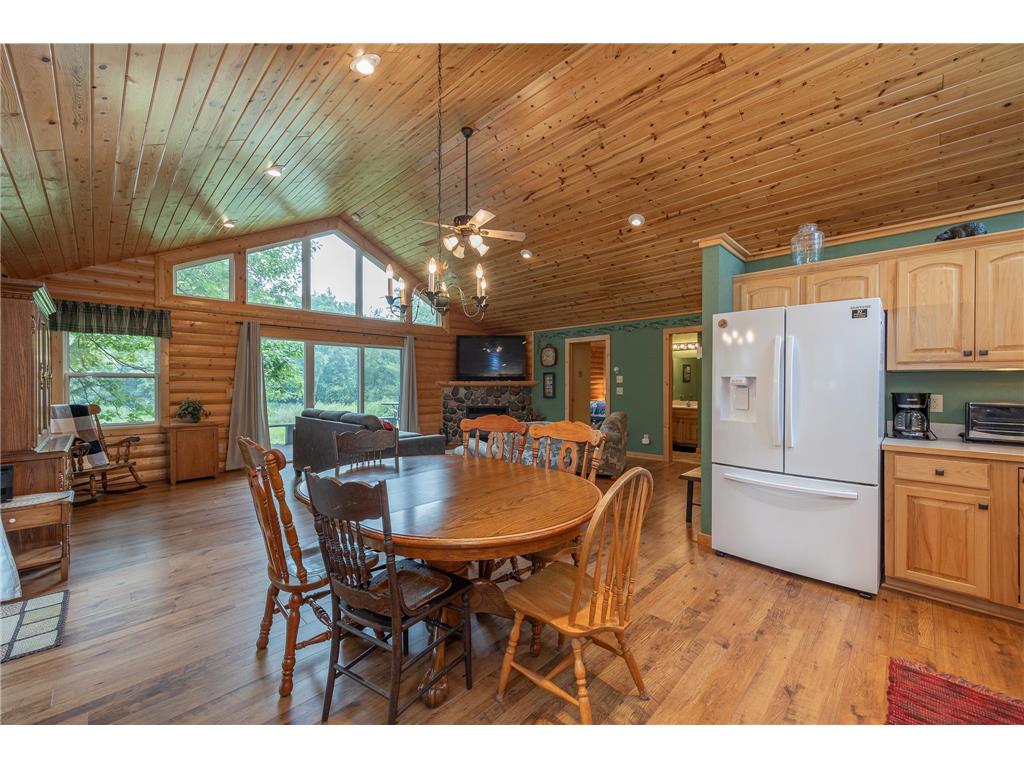 1020 County 5 NW Hackensack MN 56452 - Little Woman 7046293 image16