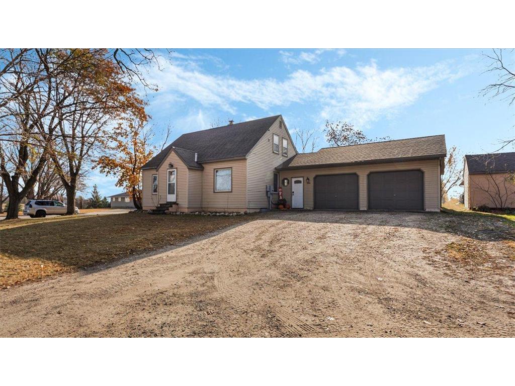 1020 E Main Street Melrose MN 56352 6628229 image1