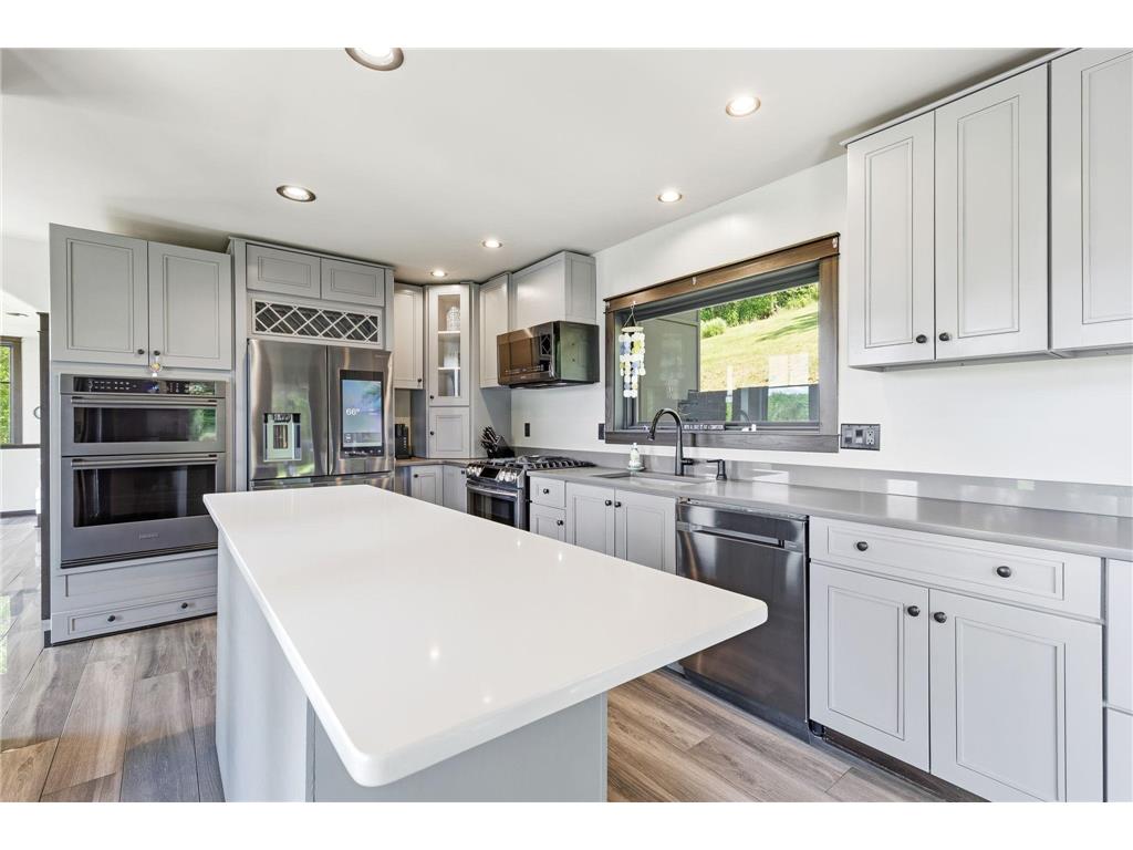 1020 Lake Street N Prescott WI 54021 - St Croix River 7103112 image10