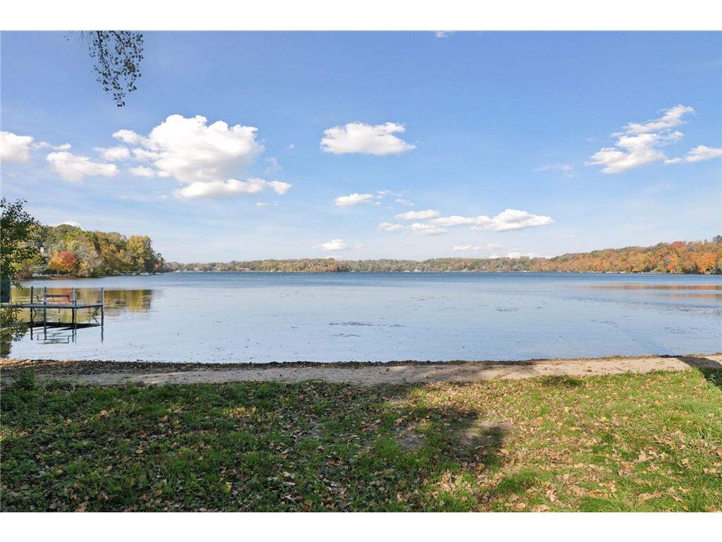 1020 Pleasant View Road Chanhassen MN 55317 - Christmas 6713694 image1