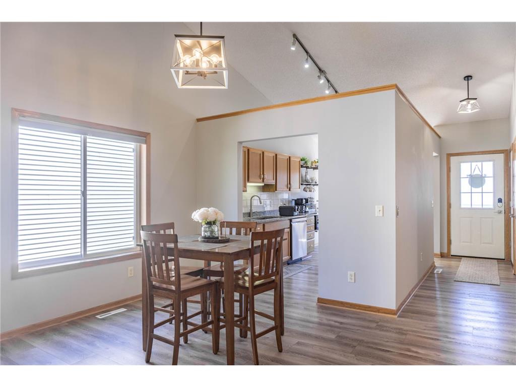 1020 Primrose Lane Waconia MN 55387 7070721 image32