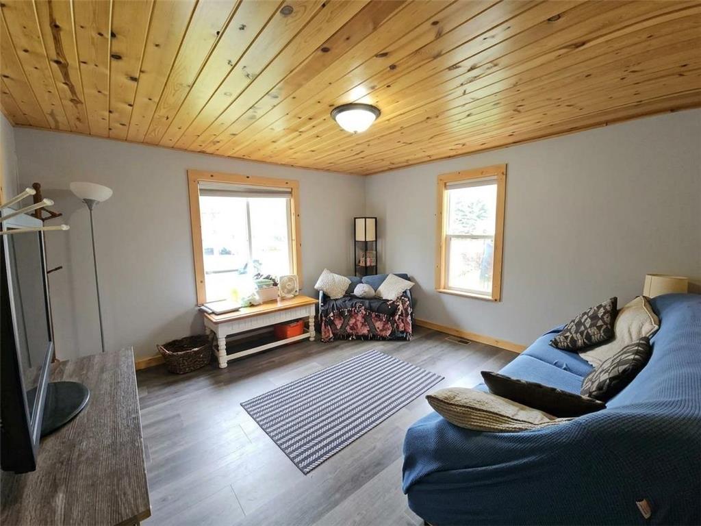 1020 Rosewood Street Brainerd MN 56401 7095010 image4