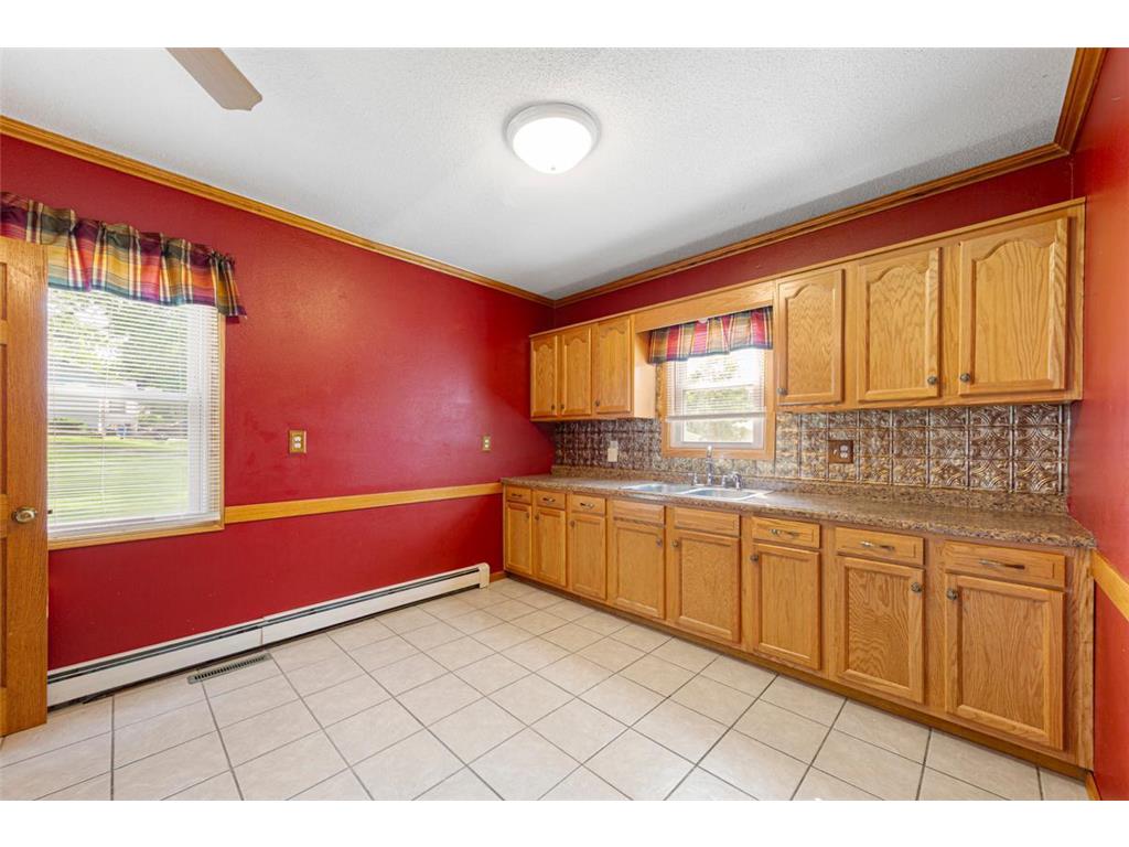 1020 Saint Jacob Avenue Albert Lea MN 56007 6769175 image16