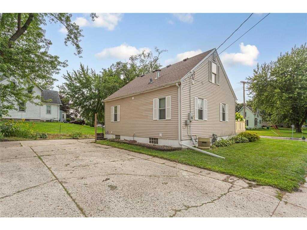 1020 Saint Jacob Avenue Albert Lea MN 56007 6769175 image8