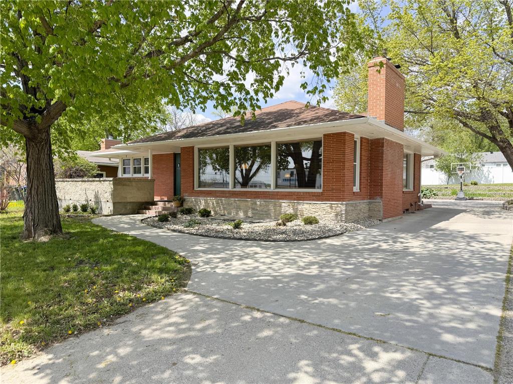 1020 W Lincoln Avenue Fergus Falls MN 56537 7078380 image2