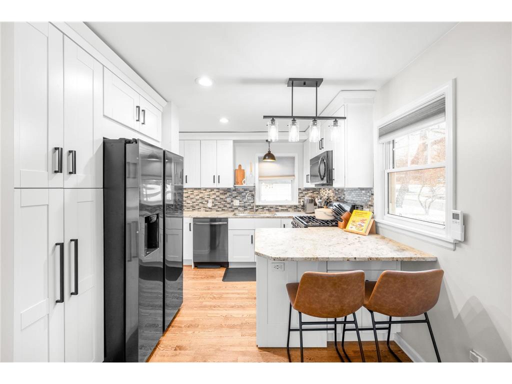 10200 Belmont Road Minnetonka MN 55305 6696078 image1