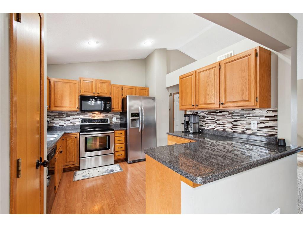 10200 Upper 205th Street W Lakeville MN 55044 6766035 image1