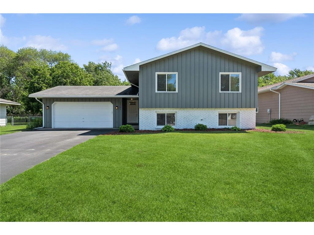 10201 96th Place N Maple Grove MN 55369 6551521 image1