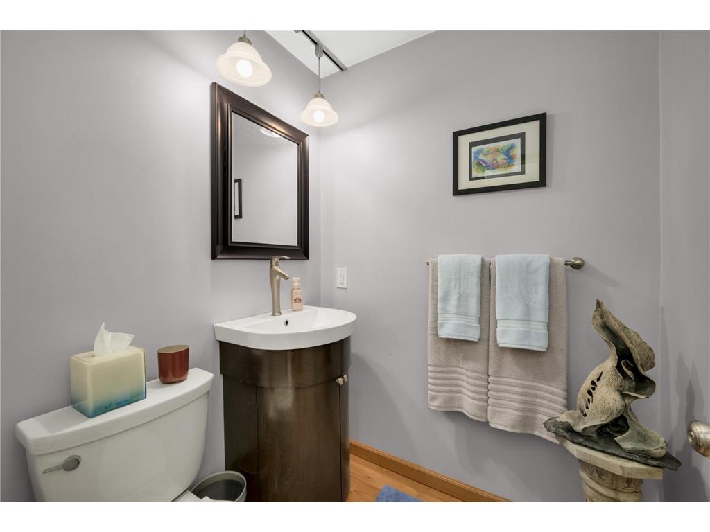 10203 Scarborough Road Bloomington MN 55437 7067212 image15