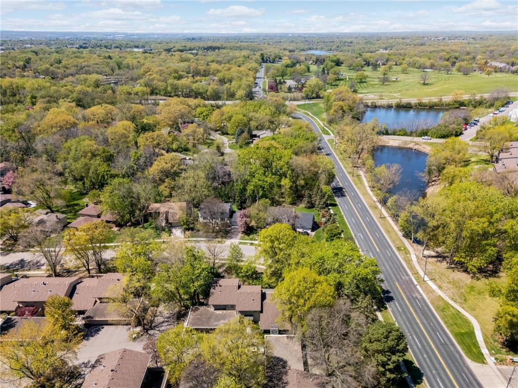 10203 Scarborough Road Bloomington MN 55437 7067212 image28